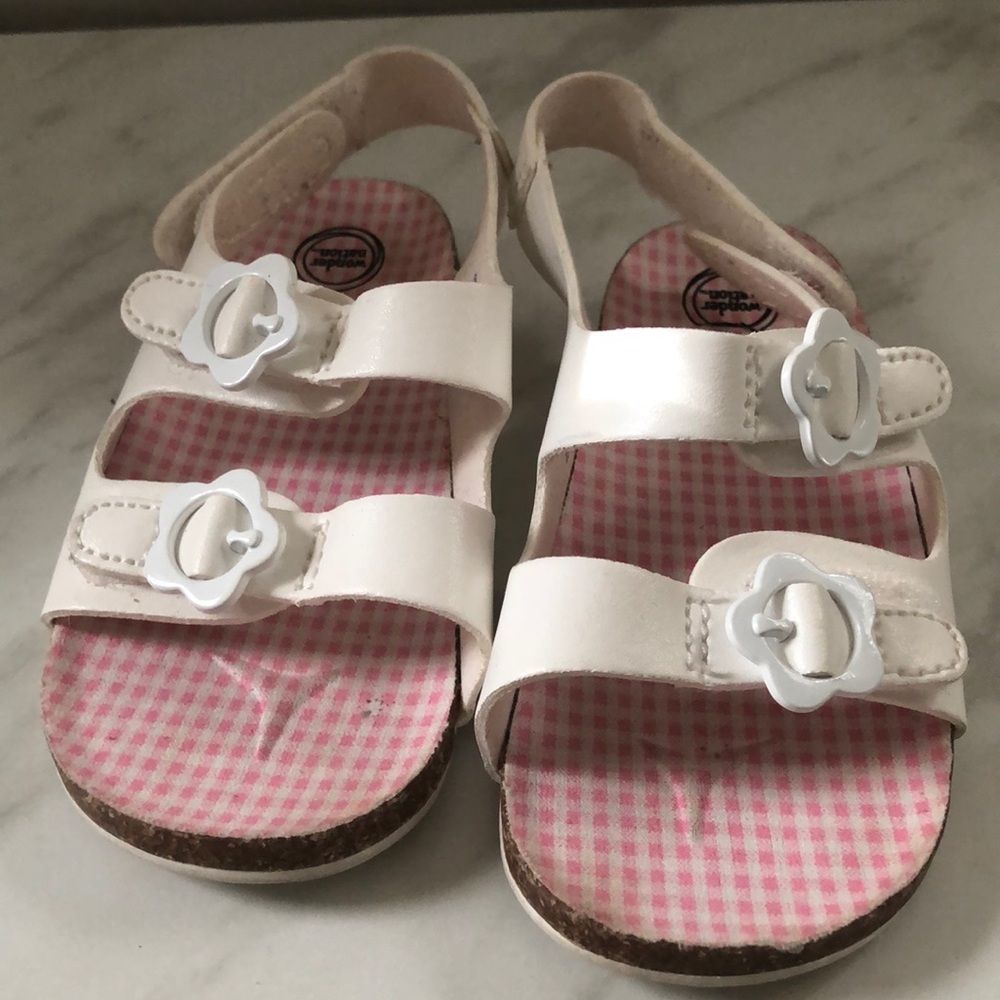 Wonder Nation Baby Girls Two Buckle Back-Strap Footbed Sandals, Size 6